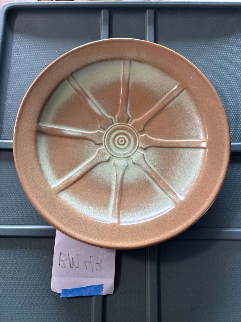 Frankoma Pottery Prairie Green Wagon Wheel Dinner Plate EXCELLENT (B3-E10)